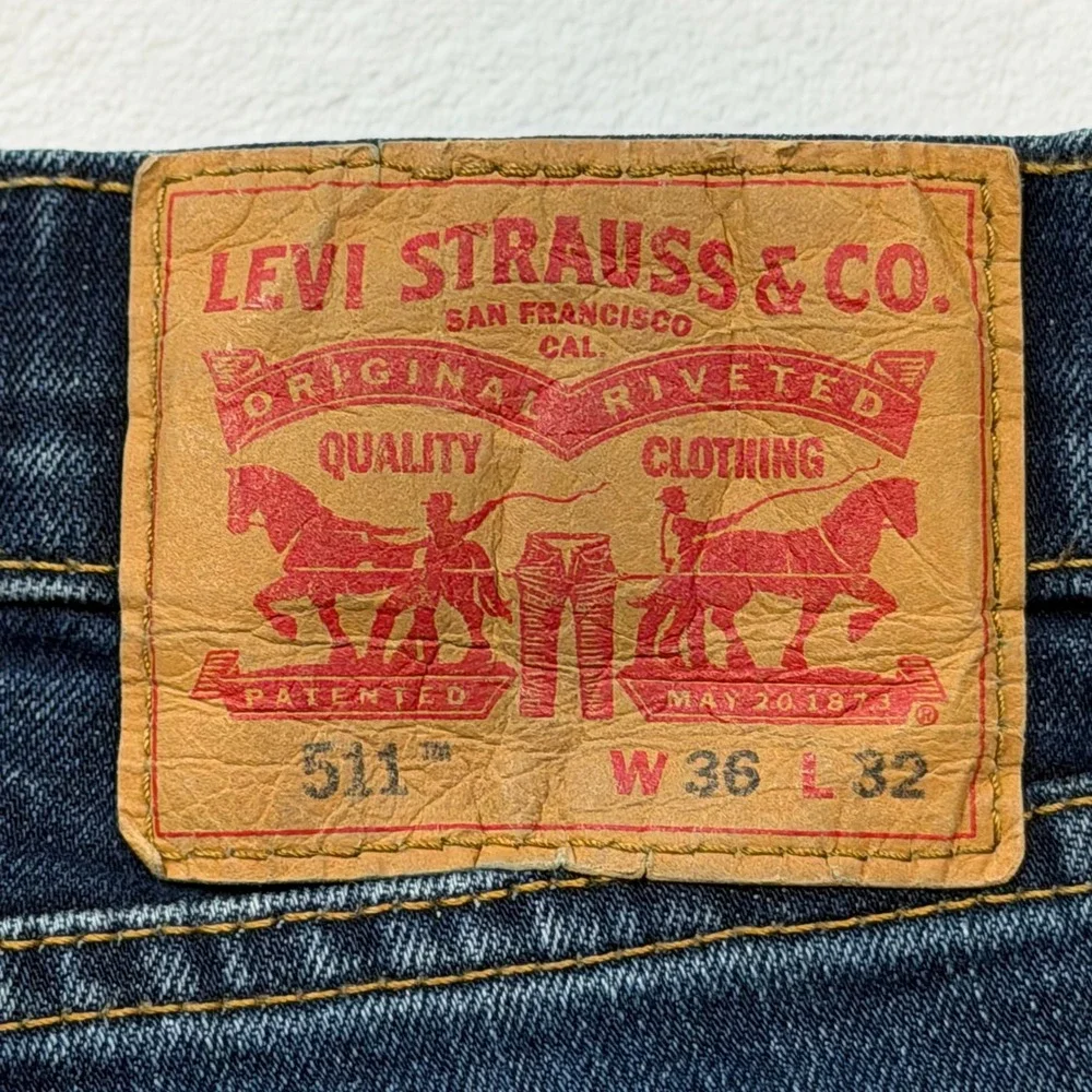 Levis 511 Slim Fit Jeans Mens 36x32‎ Blue Good Dark Wash Distressed 04511-1390